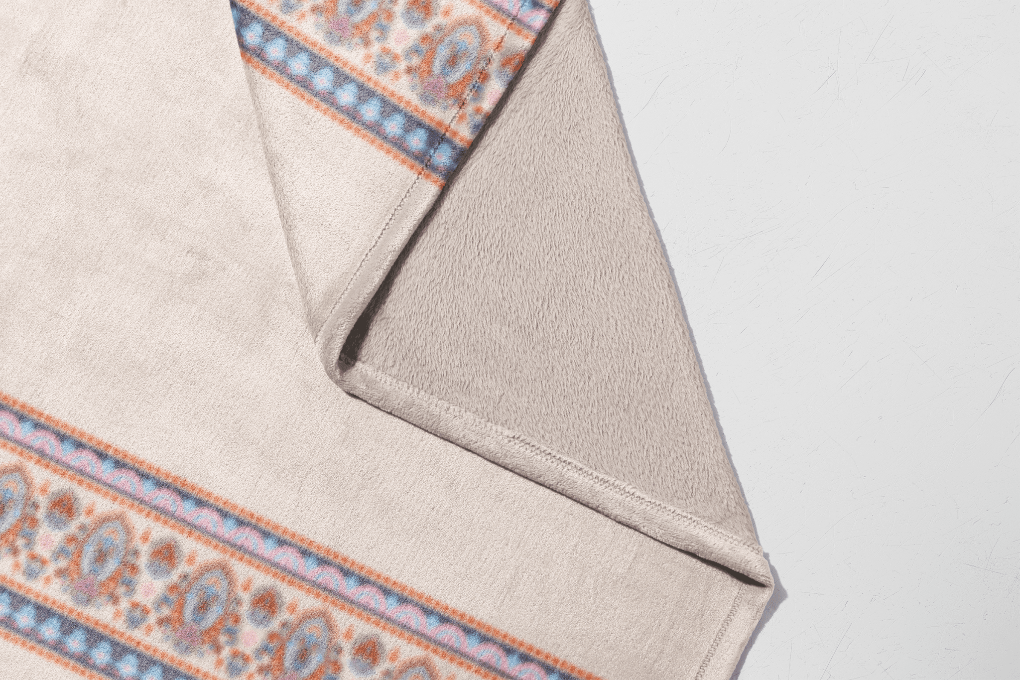 Sienna Paisley - Haus of Wrap