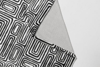 Monochrome Maze - Haus of Wrap